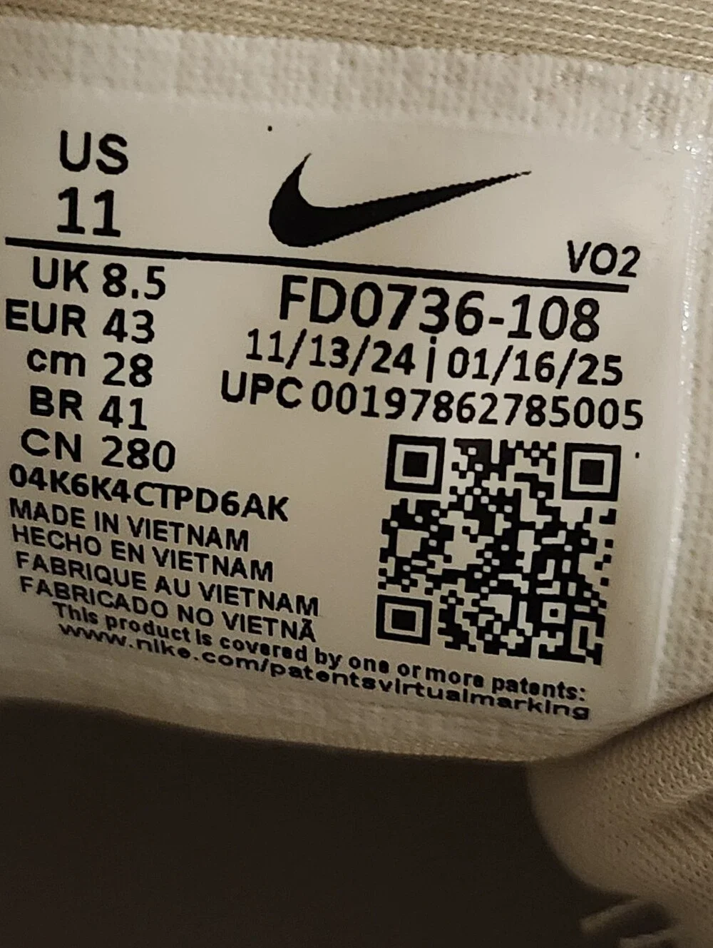 Nike V2K Run Women's Shoes with Reflective Accents Sz 11